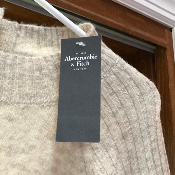 Abercrombie & Fitch sweater dress - Picture 3 of 4